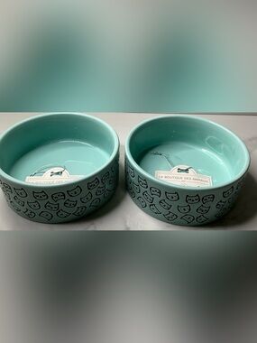2 MEOW Cat Bowls 10 Strawberry Faces Pattern Ceramic Medium Water and Food Dish